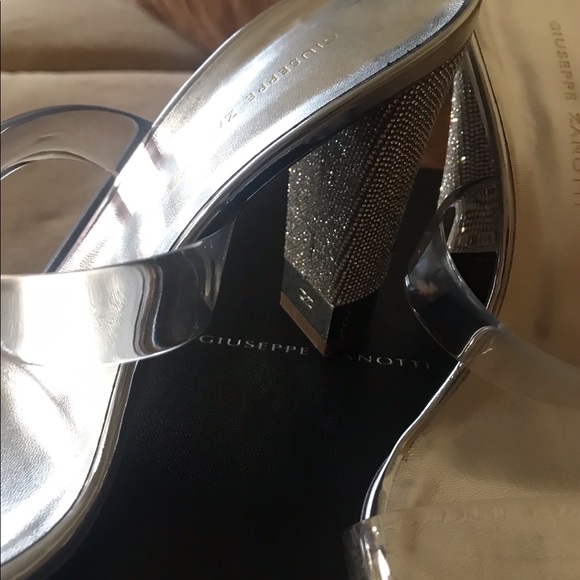 Giuseppe Zanotti Transparent slides - Picture 10 of 12